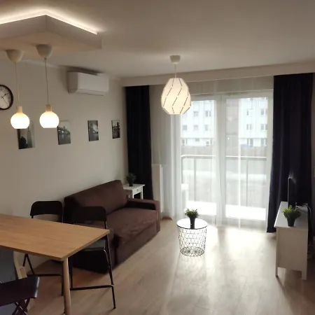 Appartement 41m2 Klecina, Jutrzenki, Garaz Podziemny, Klimatyzacja,