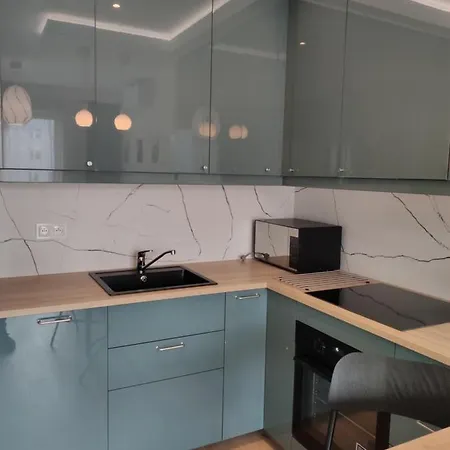 41m2 Klecina, Jutrzenki, Garaz Podziemny, Klimatyzacja, Apartment