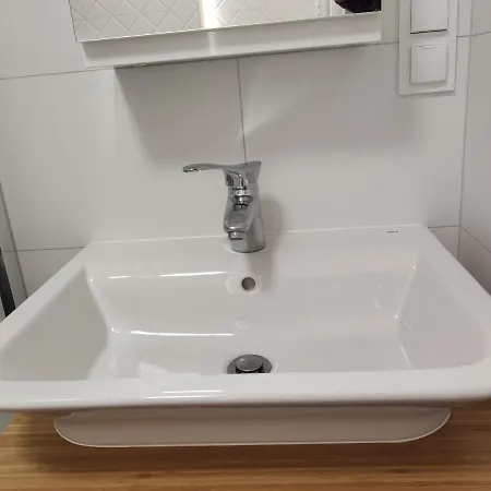 Apartment 41m2 Klecina, Jutrzenki, Garaz Podziemny, Klimatyzacja,